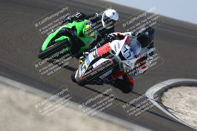 media/Nov-01-2025-TrackDaz (Sat) [[2b4d5192bc]]/B Group/1220pm (Turn 2 Outside)/